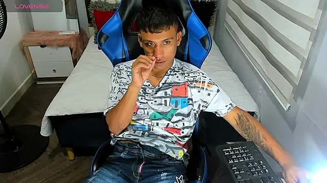 Backsex boy online show from October 2025 09:41:01 AM