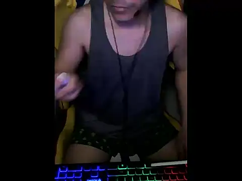 cloudyth1994 online show from March 2025 05:24:02 PM