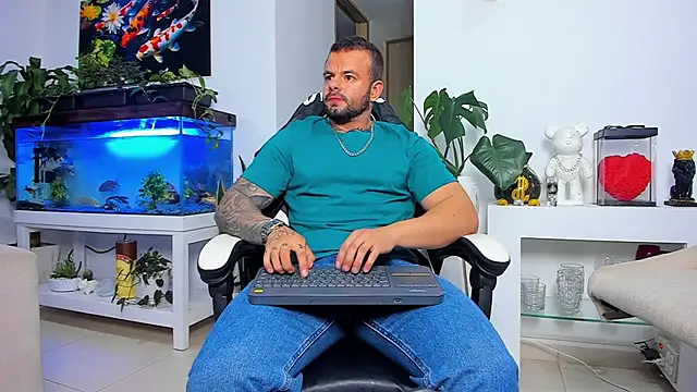 Johnnygrayson1 online show from November 2025 12:42:02 AM