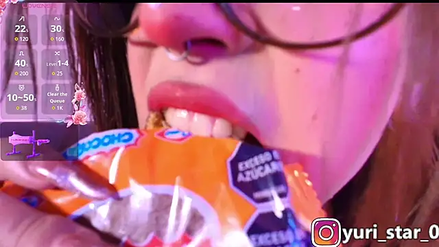 Yuri Stars online show from November 2025 04:23:02 AM