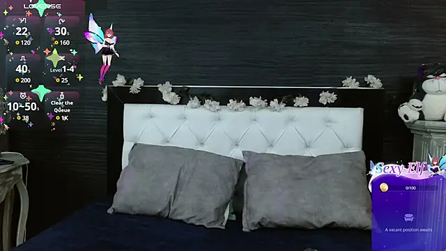 NayeCloud online show from February 2025 03:34:02 AM