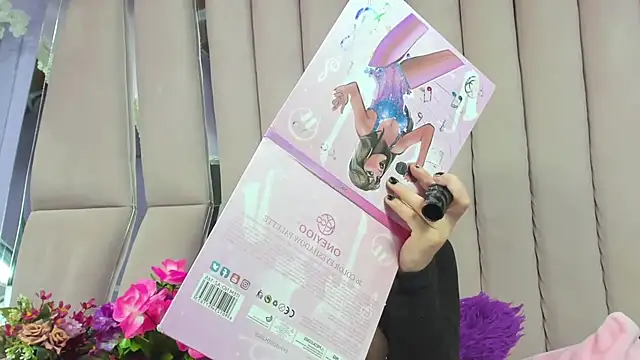 Snapshot of Sasha_Petitte chatting on November 2025 03:49:01 AM Sasha Petitte online show from November 2025 03:49:01 AM