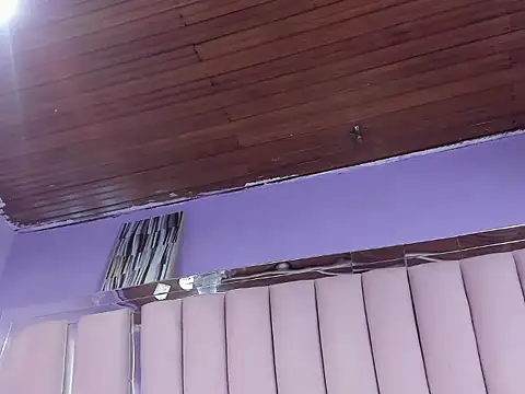 Snapshot of Sasha_Petitte chatting on December 2025 03:45:02 AM Sasha Petitte online show from December 2025 03:45:02 AM