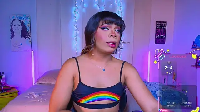 Snapshot of CuteRomi chatting on September 2025 05:20:01 AM CuteRomi online show from September 2025 05:20:01 AM