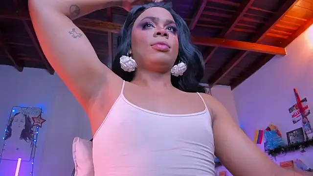 Snapshot of CuteRomi chatting on November 2025 07:00:02 AM CuteRomi online show from November 2025 07:00:02 AM