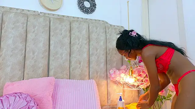 ShanelWest online show from November 2025 01:22:01 PM