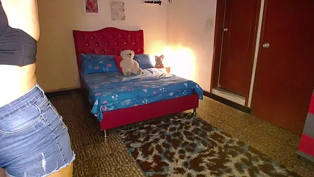 danielle rose 1 online show from February 2026 02:11:02 PM