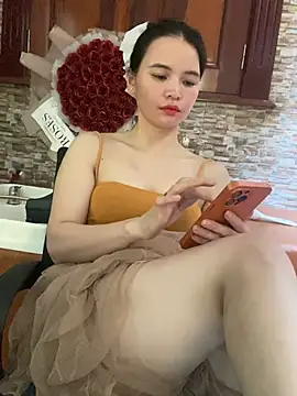 LiLi-Kirix99 online show from July 2026 07:35:01 AM