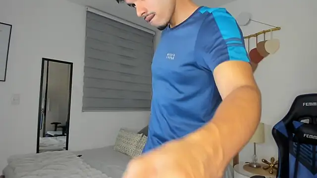 mateoleonee online show from January 2025 03:55:01 AM