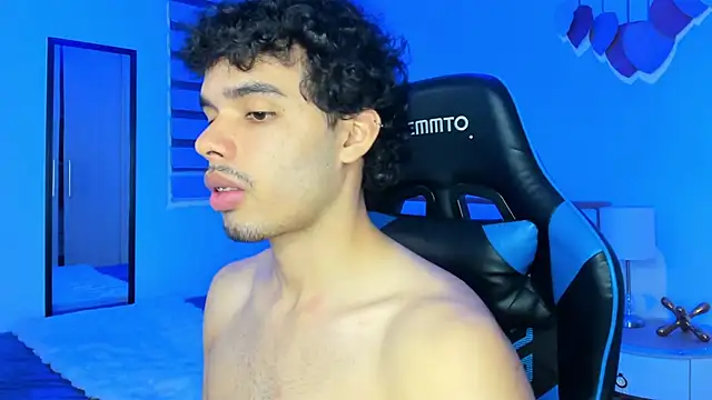 mateoleonee online show from February 2025 02:19:01 AM