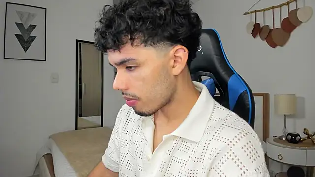 mateoleonee online show from February 2025 12:41:01 AM