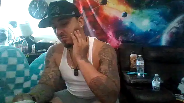 Snapshot of Antoniothedon chatting on April 2026 07:41:01 PM Antoniothedon online show from April 2026 07:41:01 PM