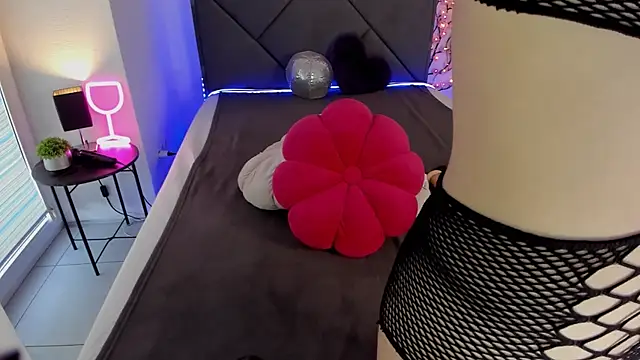 CassieEvans online show from September 2025 05:44:01 AM