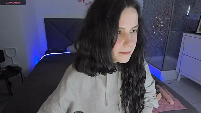 CassieEvans online show from April 2026 05:41:01 AM