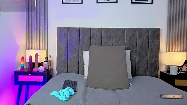 Ema Stone65 online show from November 2025 09:32:01 PM