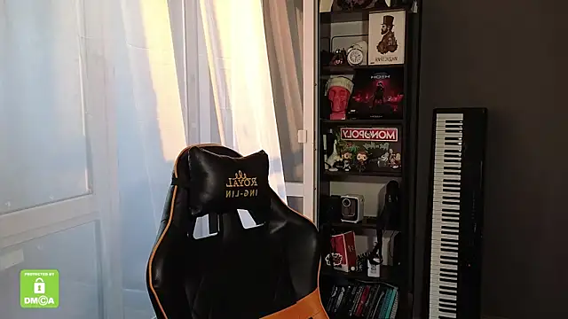 Keytaro online show from September 2025 02:49:02 PM