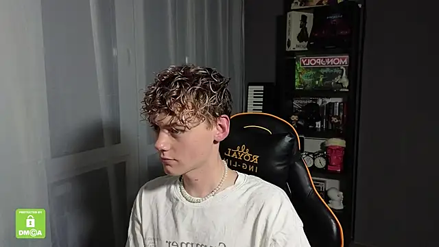 Keytaro online show from September 2025 09:53:01 PM