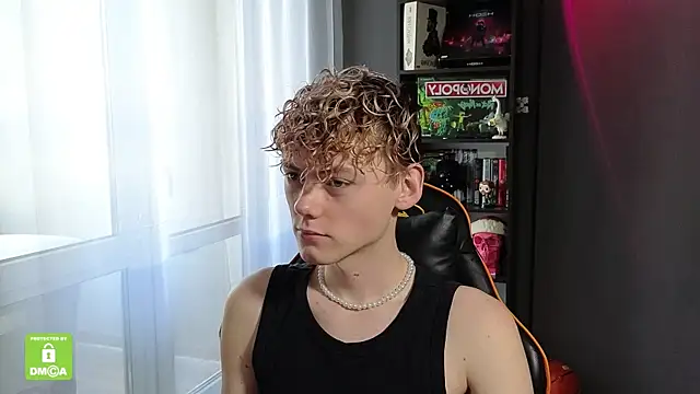 Keytaro online show from October 2025 04:44:02 AM