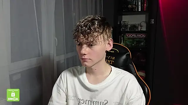 Keytaro online show from October 2025 03:07:01 PM