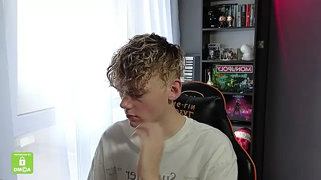 Keytaro online show from October 2025 08:51:02 AM