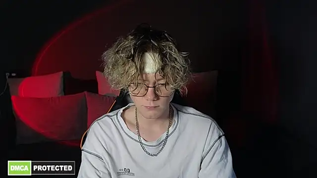 Keytaro online show from April 2026 04:12:01 AM