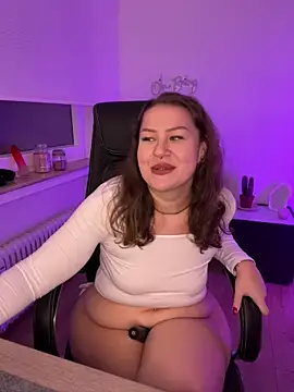 Fancy-Francy online show from January 2025 09:07:01 PM