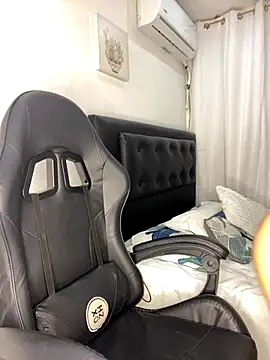 Snapshot of Belissa_miller chatting on October 2025 07:03:01 PM Belissa miller online show from October 2025 07:03:01 PM