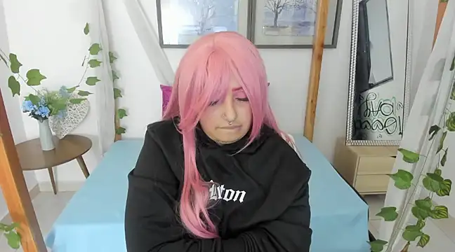 Snapshot of lussyevans24 chatting on February 2025 06:19:01 AM lussyevans24 online show from February 2025 06:19:01 AM