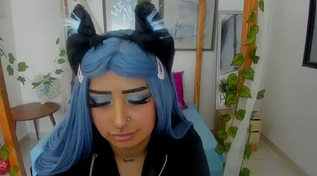 Snapshot of lussyevans24 chatting on February 2025 06:17:02 AM lussyevans24 online show from February 2025 06:17:02 AM