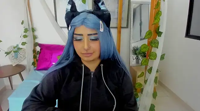 Snapshot of lussyevans24 chatting on February 2025 09:23:01 AM lussyevans24 online show from February 2025 09:23:01 AM