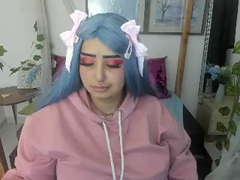 Snapshot of lussyevans24 chatting on March 2025 09:18:01 AM lussyevans24 online show from March 2025 09:18:01 AM