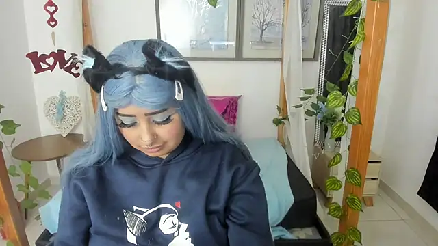 Snapshot of lussyevans24 chatting on March 2025 06:16:02 AM lussyevans24 online show from March 2025 06:16:02 AM