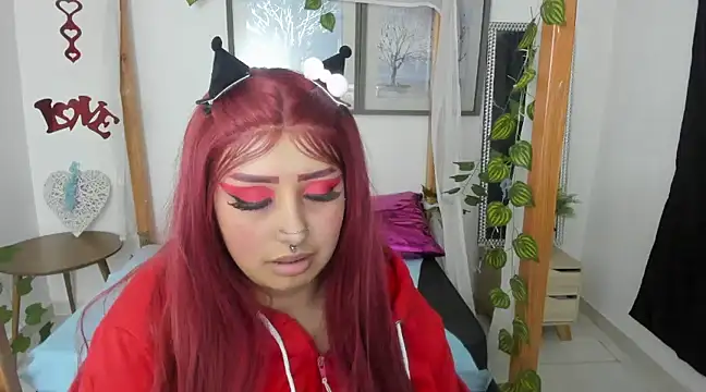 Snapshot of lussyevans24 chatting on March 2025 10:07:02 AM lussyevans24 online show from March 2025 10:07:02 AM