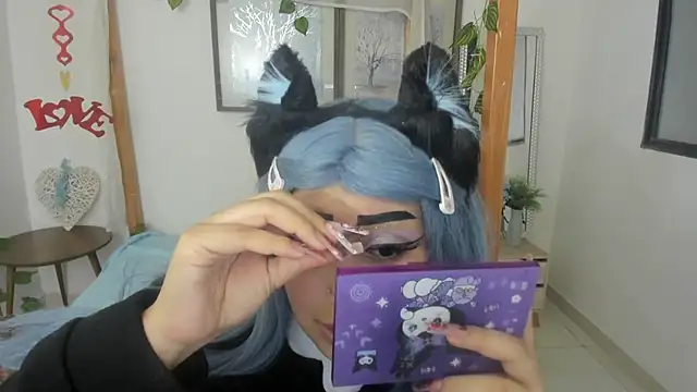 Snapshot of lussyevans24 chatting on March 2025 09:49:01 AM lussyevans24 online show from March 2025 09:49:01 AM