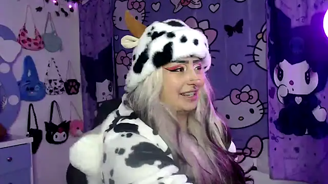 Snapshot of lussyevans24 chatting on September 2025 05:51:02 AM lussyevans24 online show from September 2025 05:51:02 AM