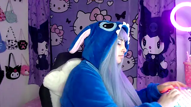 Snapshot of lussyevans24 chatting on September 2025 06:02:02 AM lussyevans24 online show from September 2025 06:02:02 AM