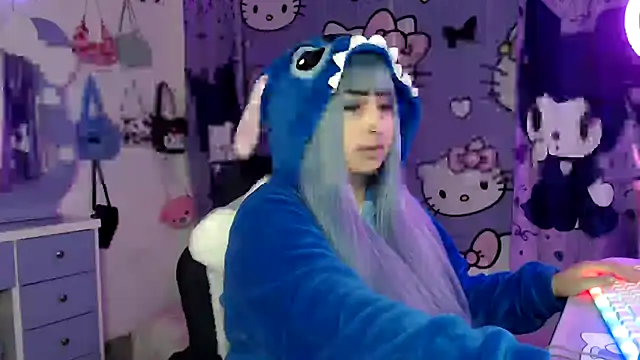 Snapshot of lussyevans24 chatting on October 2025 05:15:02 AM lussyevans24 online show from October 2025 05:15:02 AM