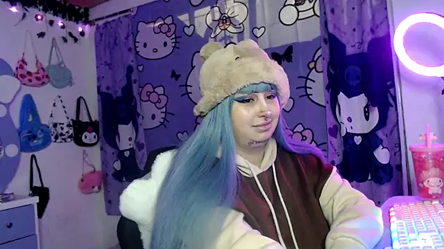 Snapshot of lussyevans24 chatting on October 2025 06:38:01 AM lussyevans24 online show from October 2025 06:38:01 AM