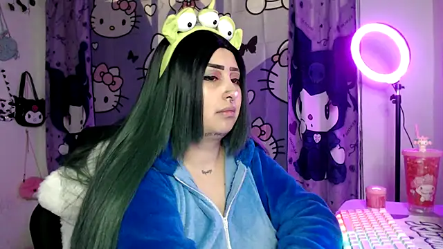 Snapshot of lussyevans24 chatting on October 2025 06:04:01 AM lussyevans24 online show from October 2025 06:04:01 AM