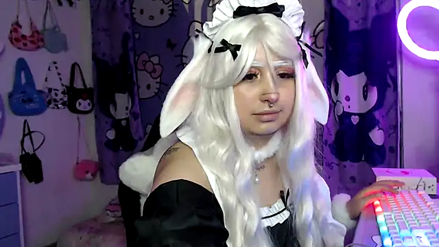 Snapshot of lussyevans24 chatting on October 2025 03:18:01 AM lussyevans24 online show from October 2025 03:18:01 AM