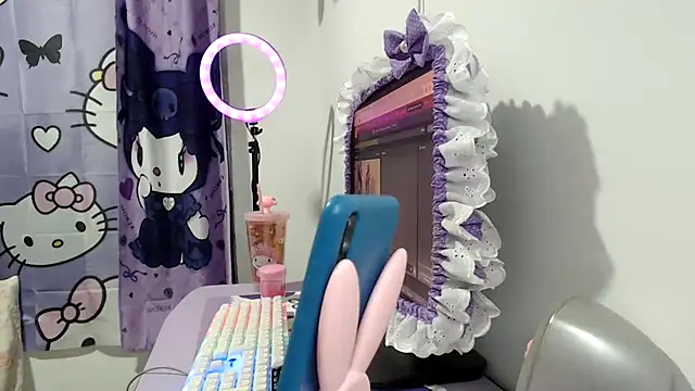 Snapshot of lussyevans24 chatting on November 2025 05:18:02 AM lussyevans24 online show from November 2025 05:18:02 AM