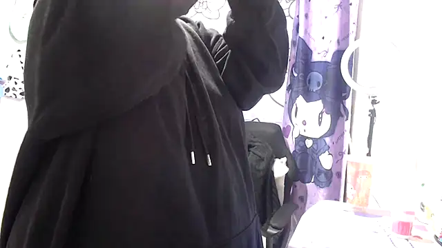 Snapshot of lussyevans24 chatting on November 2025 06:02:02 AM lussyevans24 online show from November 2025 06:02:02 AM