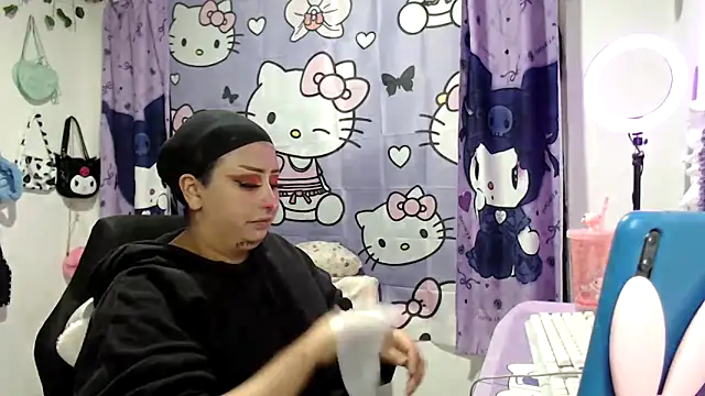 Snapshot of lussyevans24 chatting on November 2025 05:52:01 AM lussyevans24 online show from November 2025 05:52:01 AM