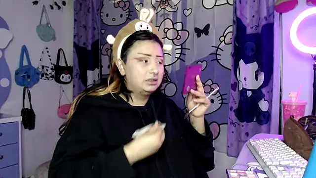 Snapshot of lussyevans24 chatting on November 2025 05:10:01 AM lussyevans24 online show from November 2025 05:10:01 AM