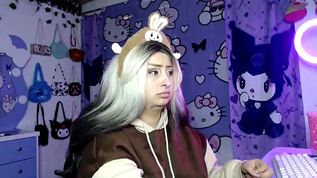 Snapshot of lussyevans24 chatting on November 2025 04:49:01 AM lussyevans24 online show from November 2025 04:49:01 AM