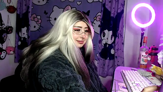 lussyevans24 online show from April 2026 03:50:01 AM