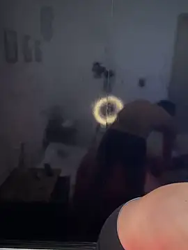 cybercosmiiic online show from January 2025 08:43:02 PM