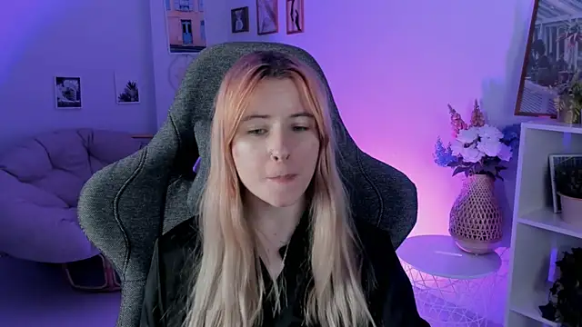 LexiWenford online show from December 2024 05:59:02 AM