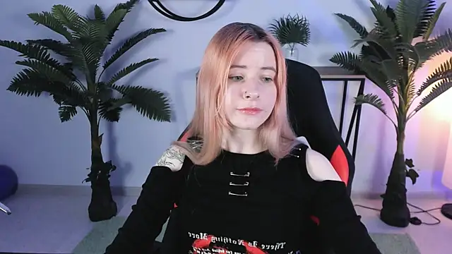 LexiWenford online show from December 2024 09:21:02 AM