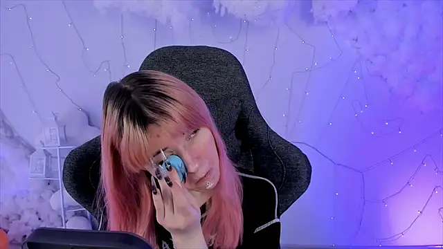 LexiWenford online show from February 2025 02:50:02 AM